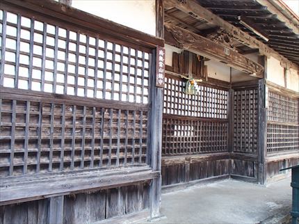 勝ち運祈願 勝尾寺　西国三十三ヶ所巡り二十三番札所_e0044657_21132396.jpg