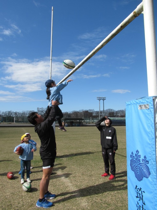 筑波大学ラグビー部によるラグビー教室（年長ーマリアぐみ）_e0224980_11484651.jpg