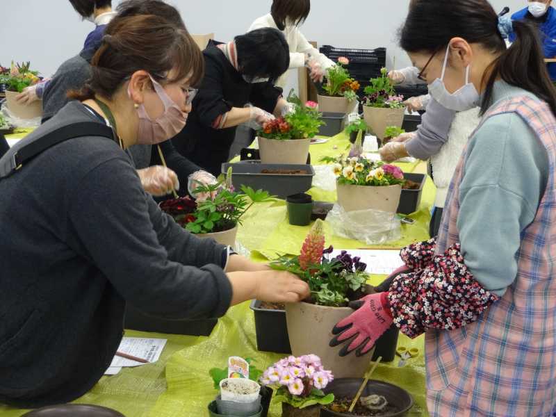 園芸講習会「香りを楽しむ春の寄せ植えづくり」開催の様子R5.2.20_d0338682_11260573.jpg