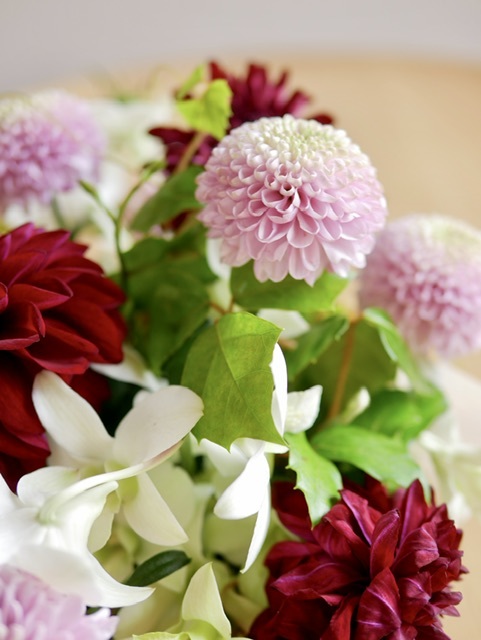今週のお花は結婚式の余韻に浸って_f0143227_09114390.jpeg