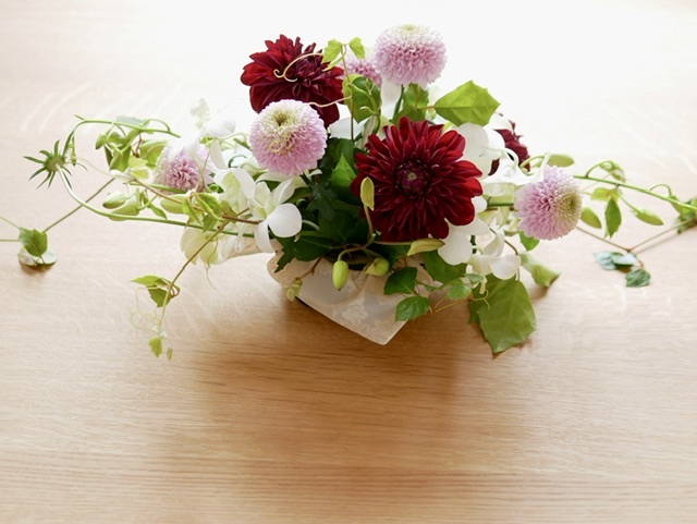 今週のお花は結婚式の余韻に浸って_f0143227_09120816.jpeg