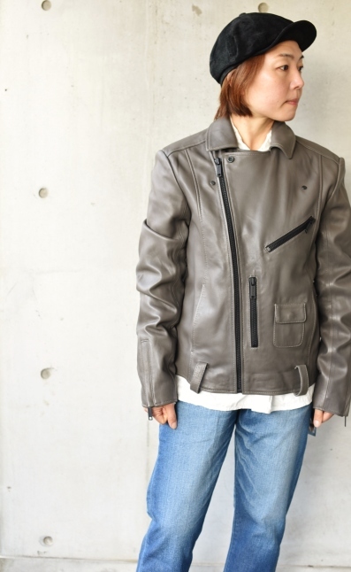 A-2 RAM LEATHER JACKET　　MADE IN ITALY　　etc..._d0152280_12113893.jpg