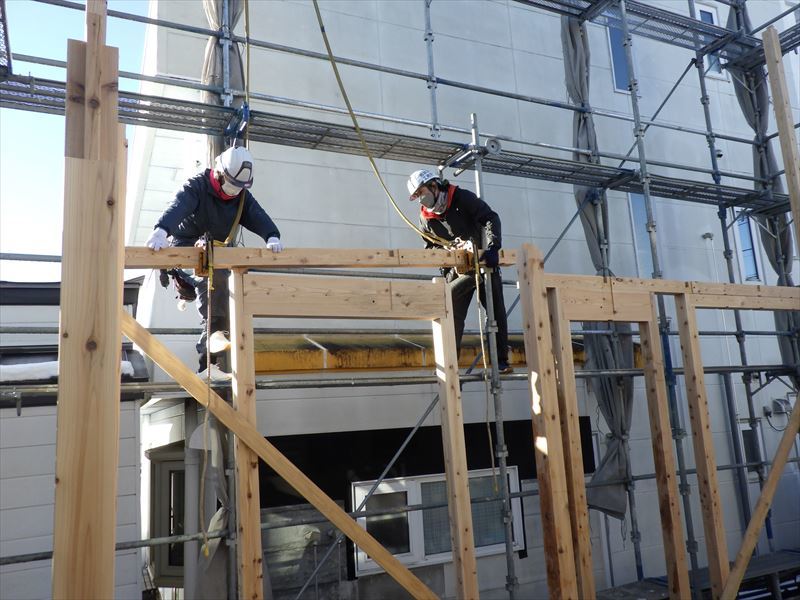 ヤマギシノイエ　住宅新築工事　建て方開始です。_f0105112_04101147.jpg