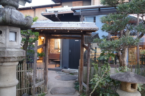 京都・清水「音羽茶寮」へ行く。_f0232060_16294308.jpg