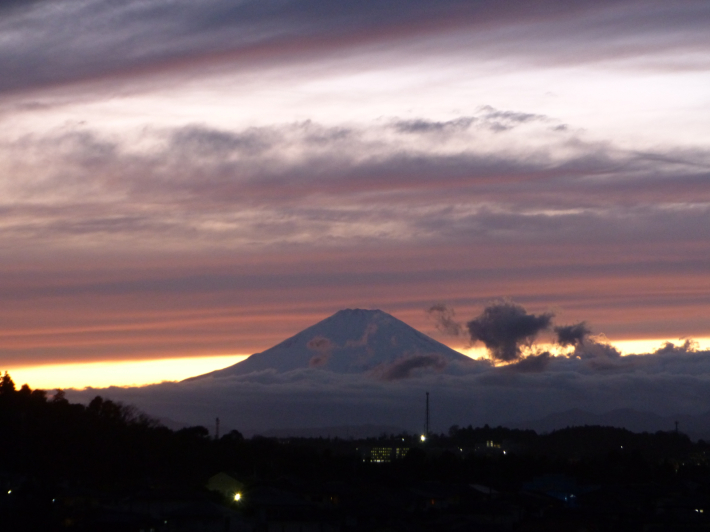 富士山とドラマチックな空_f0296312_23374815.jpg