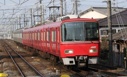 犬山経由岐阜ゆきを柏森駅で撮ってきました　2023.03.08_d0187275_11125981.jpg