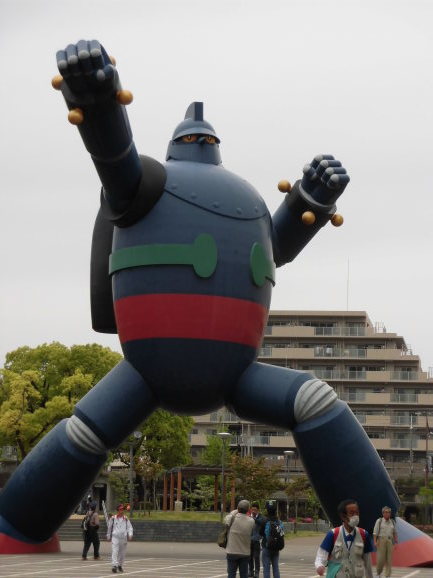 4/30(日) 山陽ハイキング 鉄人28号から須磨離宮公園を巡る _a0302803_13383563.jpg