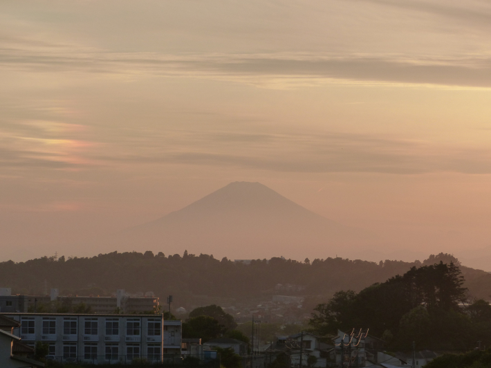 5月3日　夕方の富士山_f0296312_21572342.jpg
