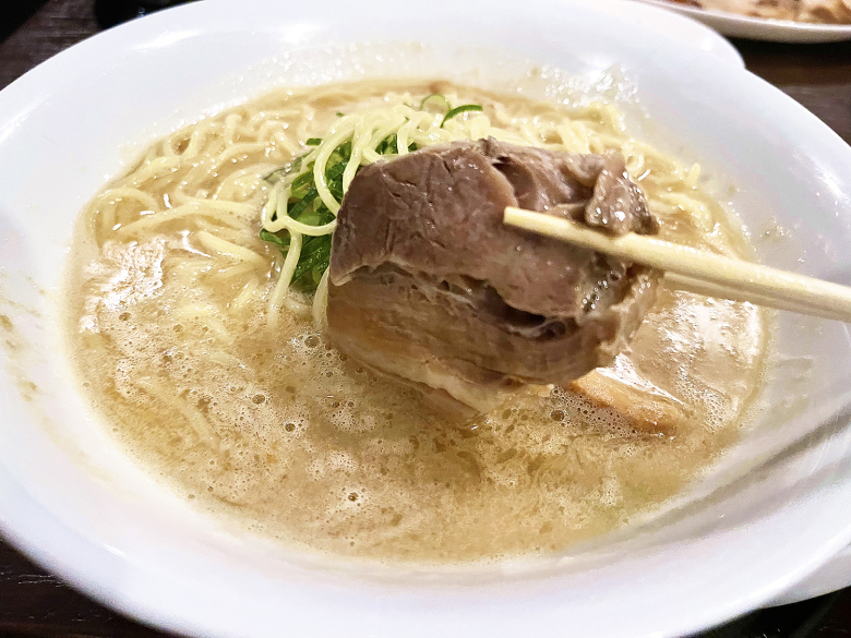 実録！ 予約していたラーメンの順番が4年2ヶ月後に回ってきたので食べてきた【東大阪・ら道本店】_b0229012_12531483.jpg