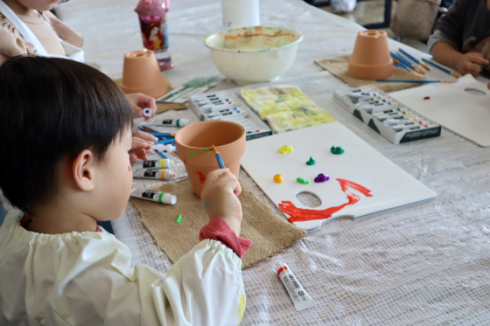 やと子ども美術教室　～ 植木鉢に描くⅡ ～_e0222340_15351041.jpg
