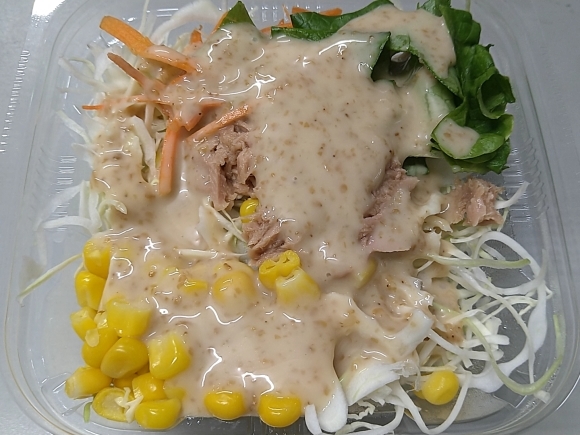 5/9夜勤飯 エースコックわかめラーメンごま・しょうゆ_b0042308_01065218.jpg