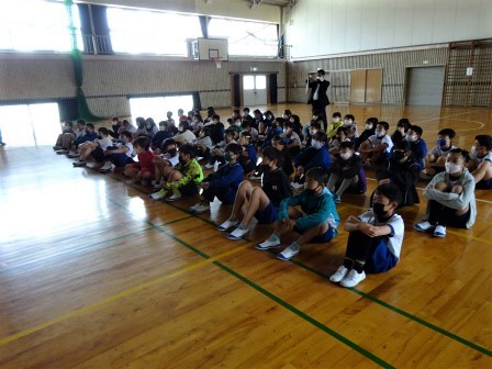 小学校訪問授業（豊川市立中部小学校）_d0105723_08443663.jpg