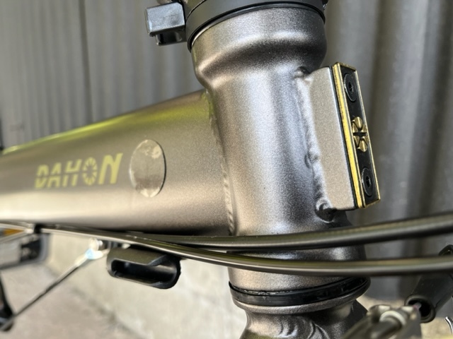 DAHON Speed Falco 限定カラー入荷です_c0359041_18521365.jpg