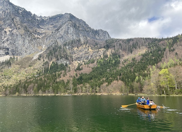 春のオーストリア湖畔で釣り三昧。_f0095714_06301578.jpg