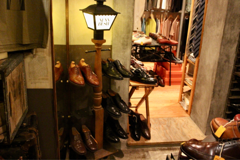 本日、5月27日(土) 13時より「Vintage Dress Shoes & more...」の店頭出しを行います。_f0191324_09212024.jpg
