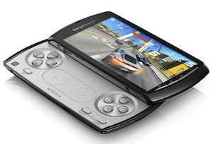 「Xperia PLAY」海外版の予約がスタート_b0024364_14104966.jpg