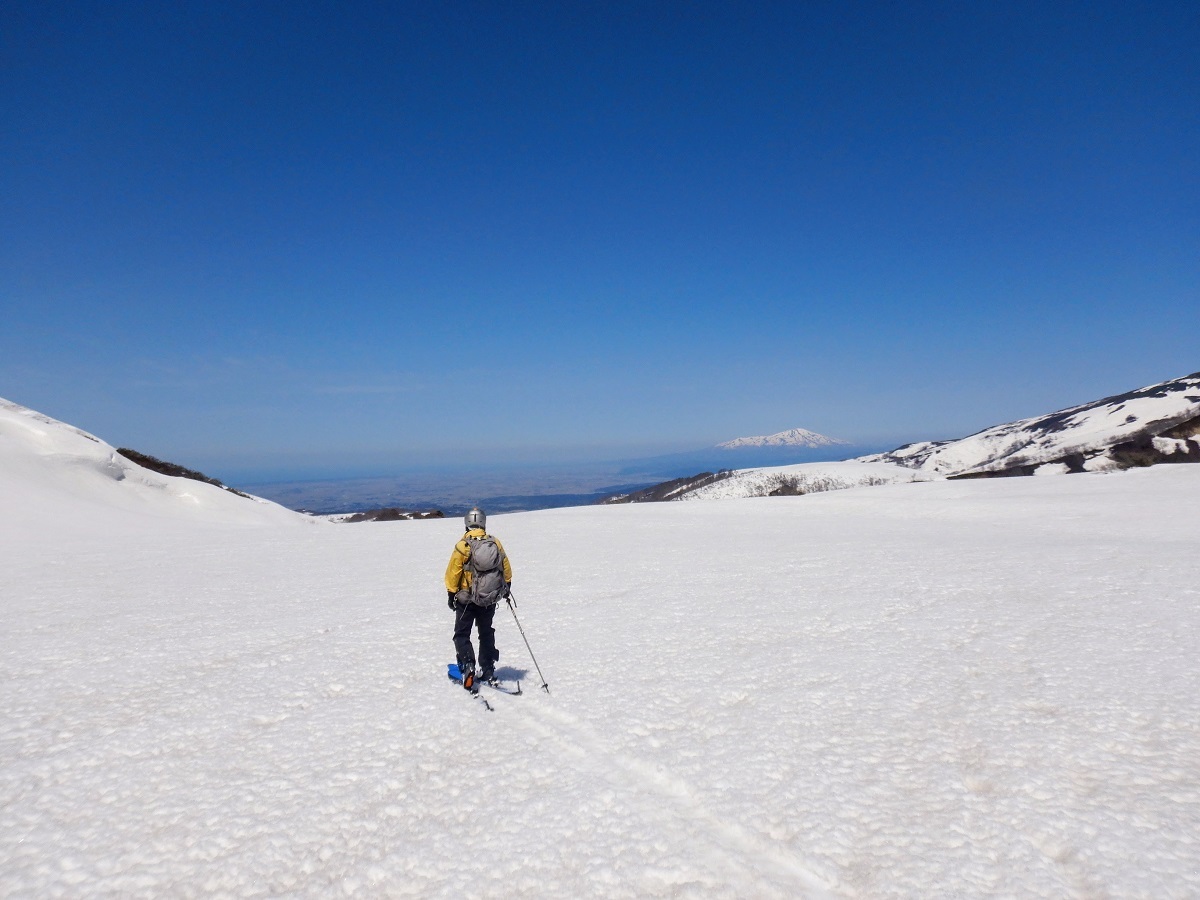 月山 ～ ２０２３年４月２５日_f0170180_09435415.jpg