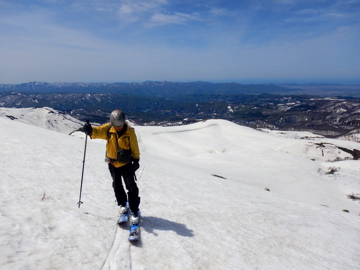 月山 ～ ２０２３年４月２５日_f0170180_09435886.jpg