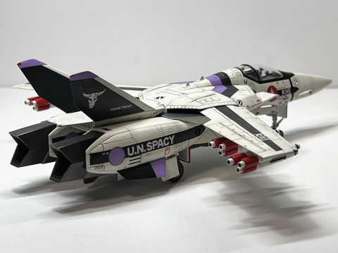 PLAMAX 1/72 VF-1S \"パープル・リーダー\"（完成）_b0055614_21164786.jpg