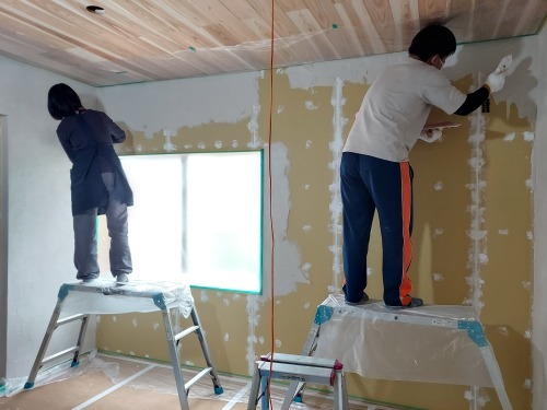 ■塗り壁DIY作業■_e0188083_20195436.jpg