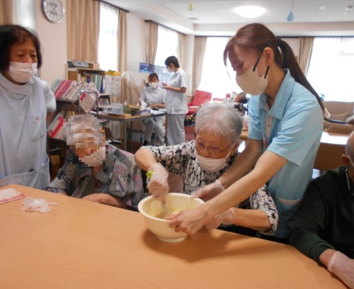 音楽におやつに…水無月の皆さんのご様子_a0318189_09510792.jpg