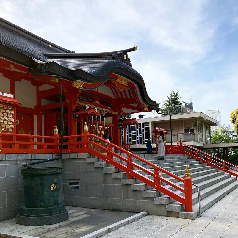 芸能浅間神社は8歩で登れる富士塚_c0060143_18401699.jpg