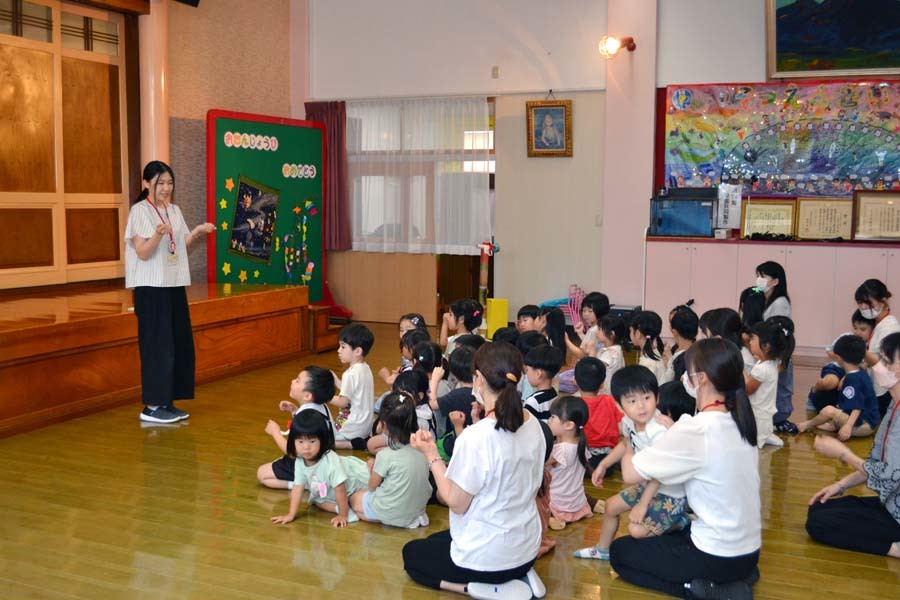 第一幼稚園「お誕生会」_d0353789_16503320.jpg