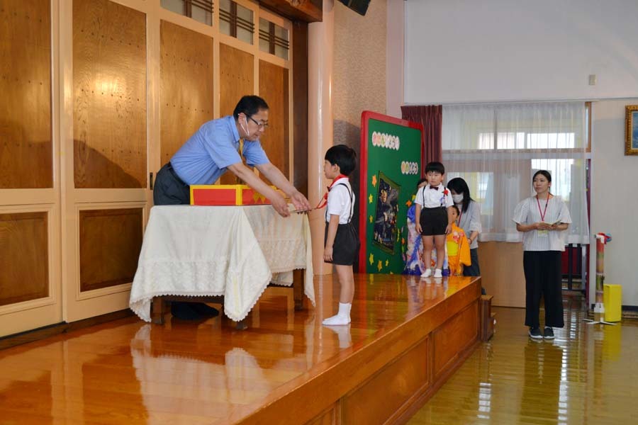 第一幼稚園「お誕生会」_d0353789_16504335.jpg