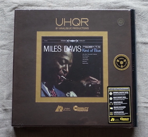 New Disc : Miles Davis \"Kind of Blue\" UHQR 45rpm / 2LP / Clear Viynl_d0010432_11000022.jpg
