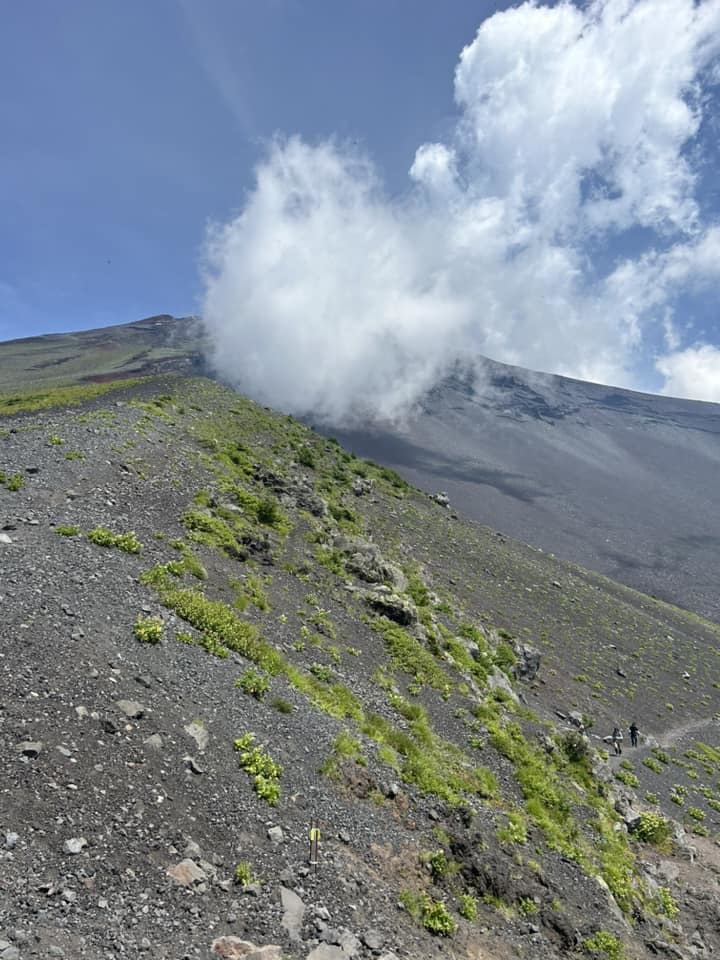 今年は宝永山_e0133255_18461401.jpg