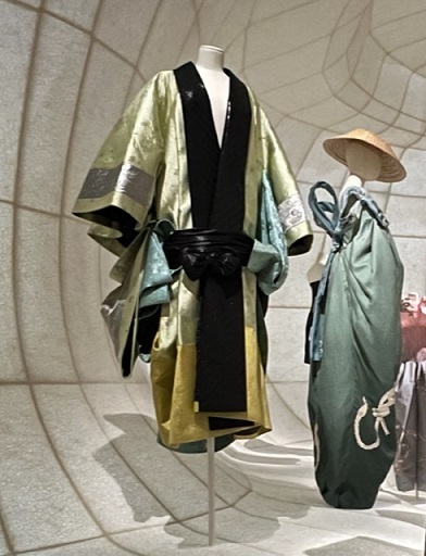 Christian Dior展へ・日本・皇室のDior_f0181251_18022552.jpg