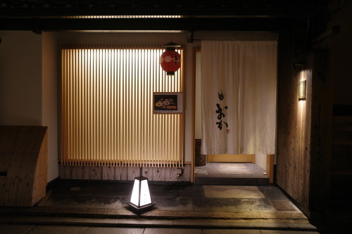 京都・祇園四条「肉料理おか」へ行く。_f0232060_18235194.jpg