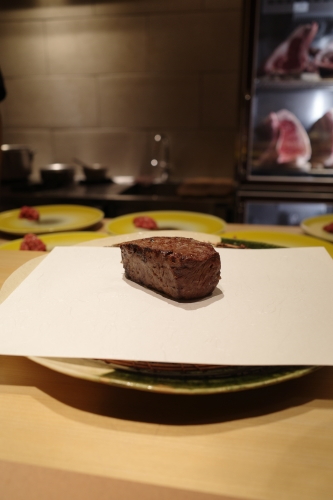 京都・祇園四条「肉料理おか」へ行く。_f0232060_19252987.jpg