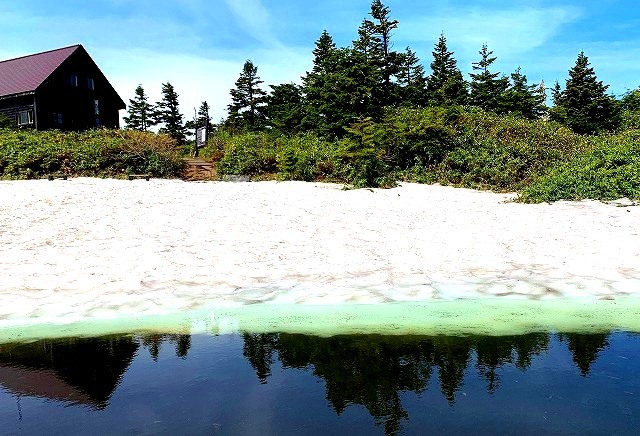 ＜2023年6月下旬＞「檜枝岐温泉」～残雪・池塘の「会津駒・中門岳」登山　_c0119160_19170331.jpg