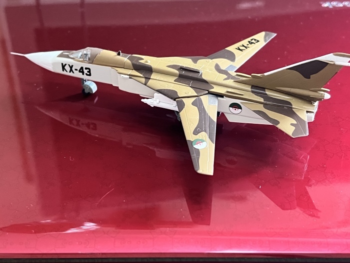 SU-24M F-toys Wingkitcollection 1/144_c0223634_14133044.jpeg