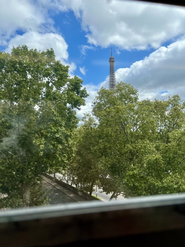エッフェル塔のベストスポットから、パリの猛暑と断熱の話_a0231632_16504969.jpeg