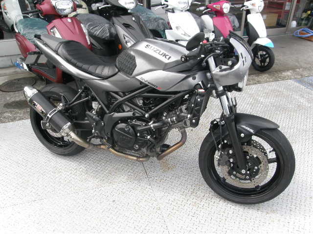 SUZUKI  SV650X_b0129167_10235696.jpg