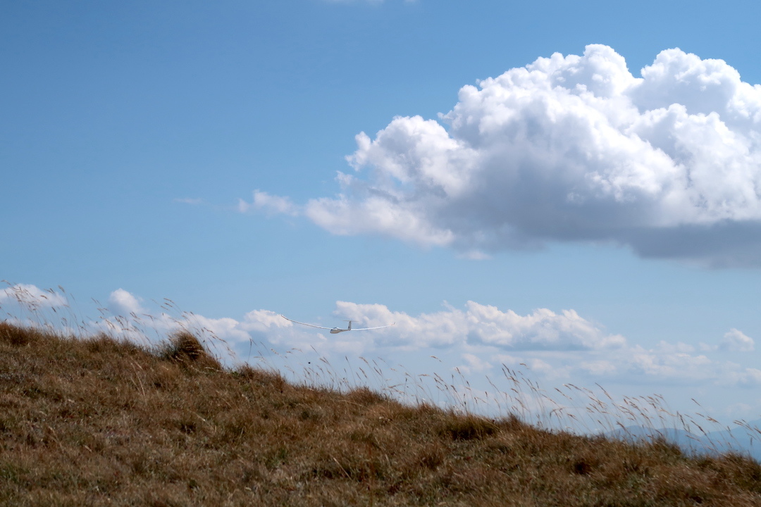 宮崎監督『風立ちぬ』明日までイタリアで上映 登山中すぐそばを飛んだグライダーの写真を添えて_f0234936_17074993.jpg