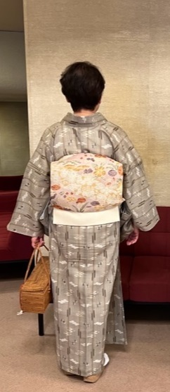 シャンソン発表会・琉球壁上布に生紬の帯。_f0181251_16103916.jpg