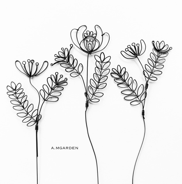botanical wire art。_b0125443_13192229.jpeg