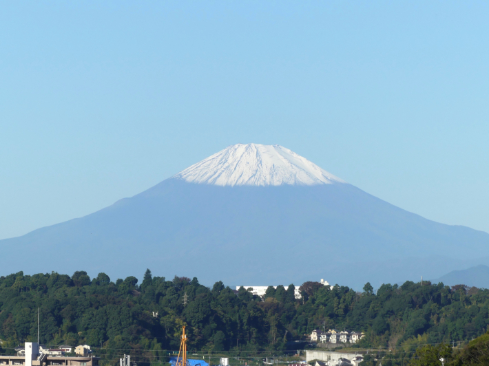 朝の富士山でエネチャージ_f0296312_18101325.jpg