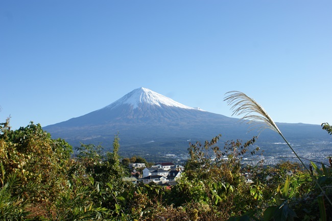 秋晴れの富士山がきれい！_d0153860_12550945.jpg