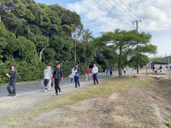 ㈱毎日コムネット＋波崎旅館業協同組合 矢田部サッカー場周辺清掃_f0229750_10432556.jpg