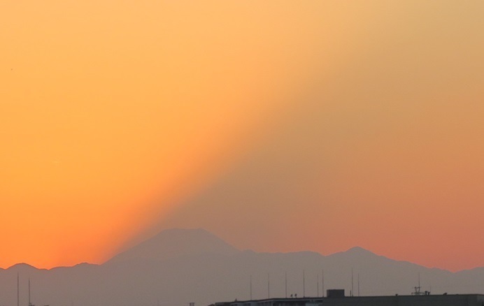 夕暮れの富士山_c0192215_21031716.jpg