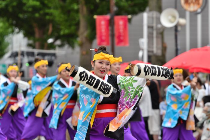 富山のよさこい祭り2023-41 　よさこい鳴門連今日一屋　パレード演舞_f0374895_23373548.jpg