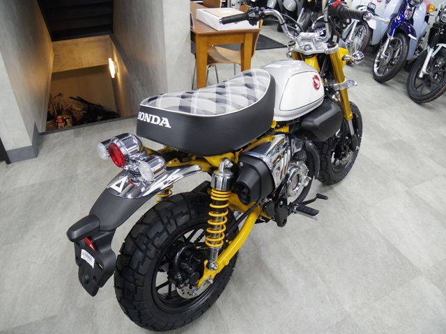 チェックシートのモンキー125入荷 : バイクの横輪