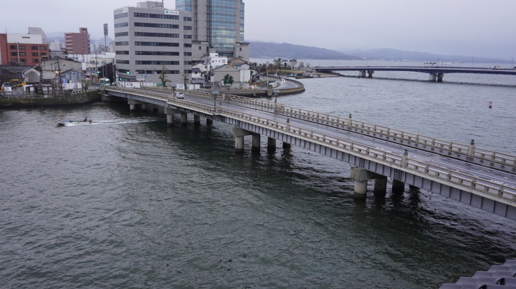 宍道湖を望む一等地に建つ明治12年創業の老舗－松江・大橋館_a0385880_11204047.jpg