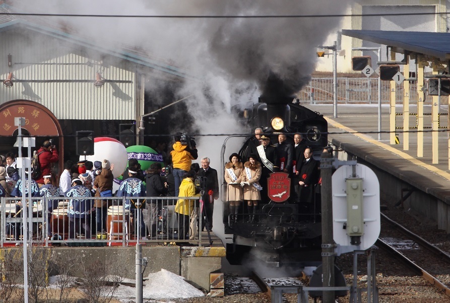 さあ！蒸気機関車の出番です　１月８日_f0113639_14185551.jpg
