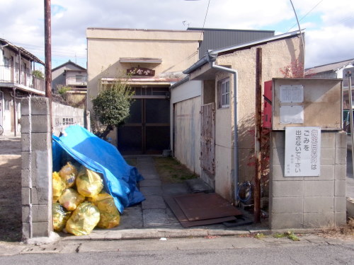 七日市の春日神社と二日市町公会堂_a0187861_17130626.jpg