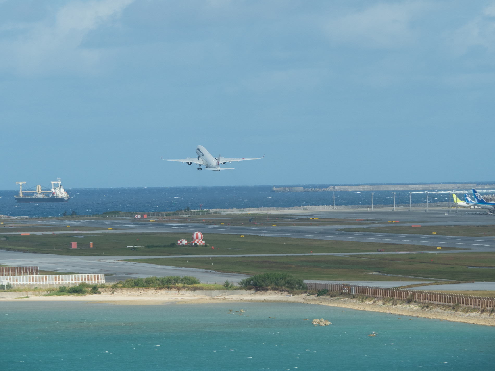 2023日月潭・台南・宮古島・プーケットvol.7～那覇空港望む瀬長島に宿泊～_f0276498_23352149.jpg